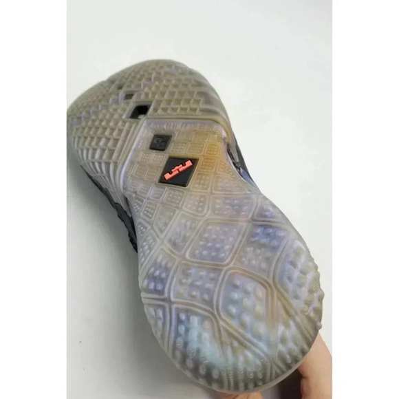 Nike Kylian Mbappé x LeBron 18 GS NRG 'The Chosen 2' Youth Size 4Y CT4677-001 - Picture 8 of 15